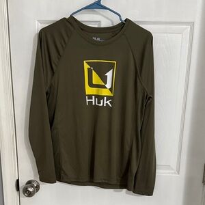Huk women’s icon fishing shirt